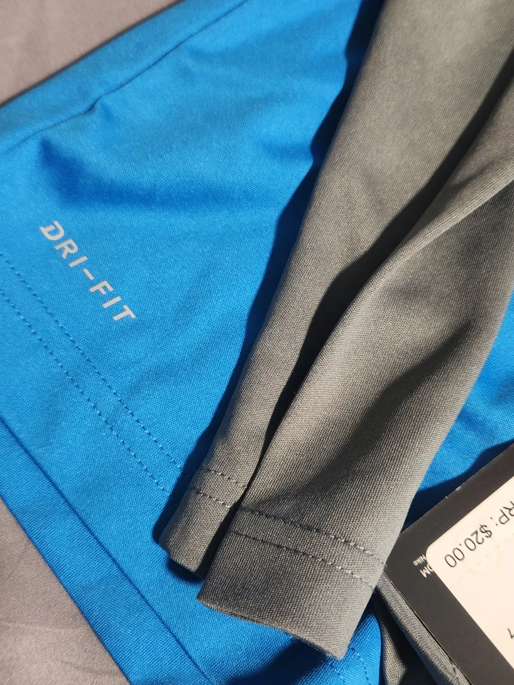 Nike Men’s Blue Long-Sleeve Dri-FIT Shirt with Gray Sleeves